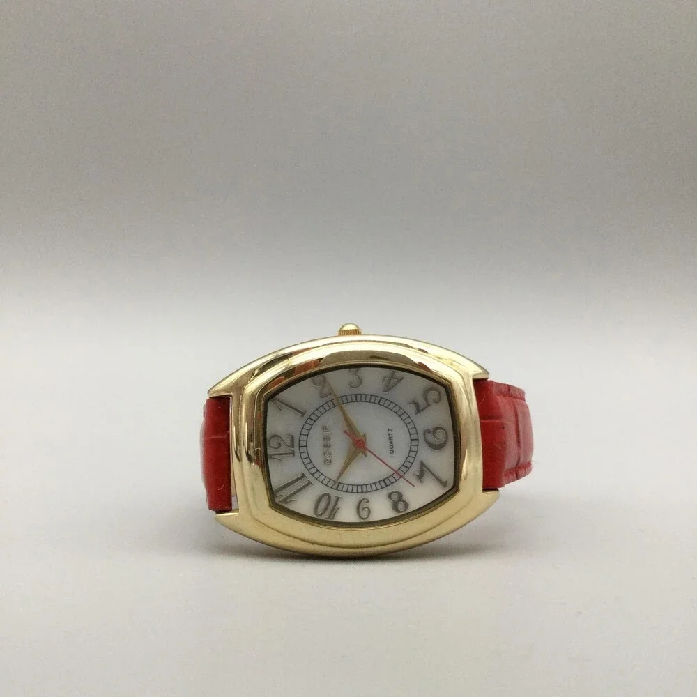 Gossip Womens Watch 31mm Gold Tone Tonneau Red Leather GS78430 New Battery